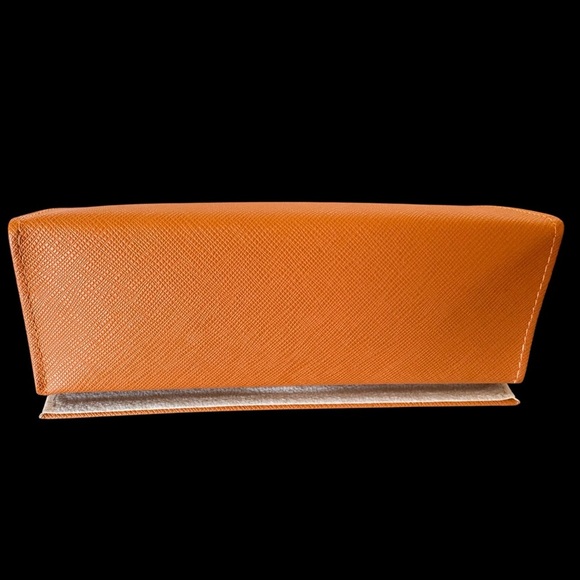 Tory Burch Vibrant Orange Sunglasses Case & Lint Free Carrying Case - Picture 8 of 9